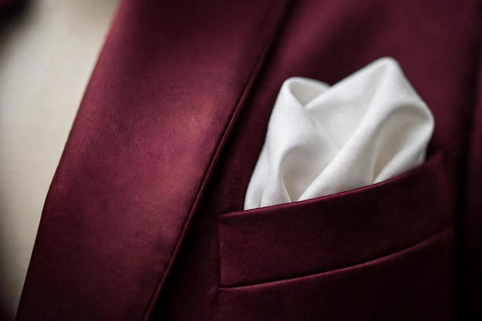 Classic 2-Piece Suit 8